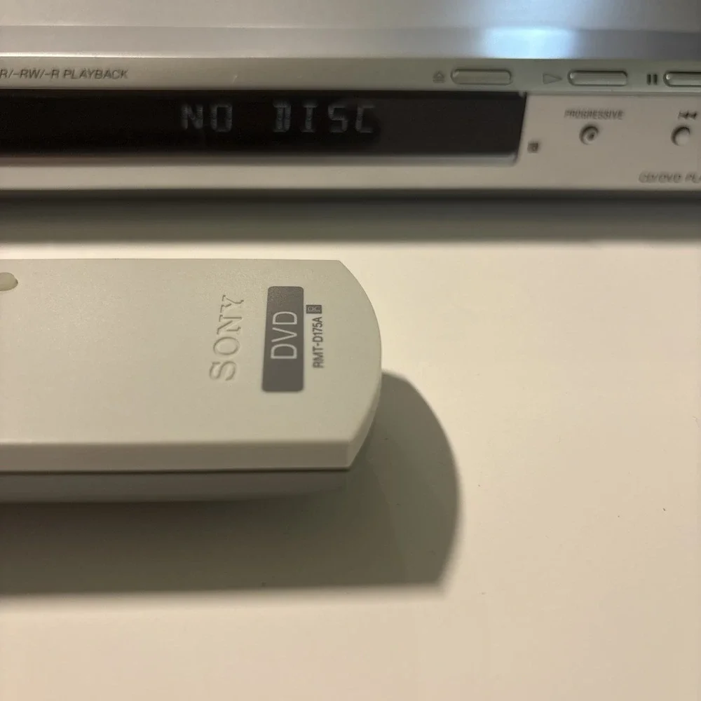 Sony DVD CD Player DVP-NS50P Slim With Remote & RCA Cables WORKING